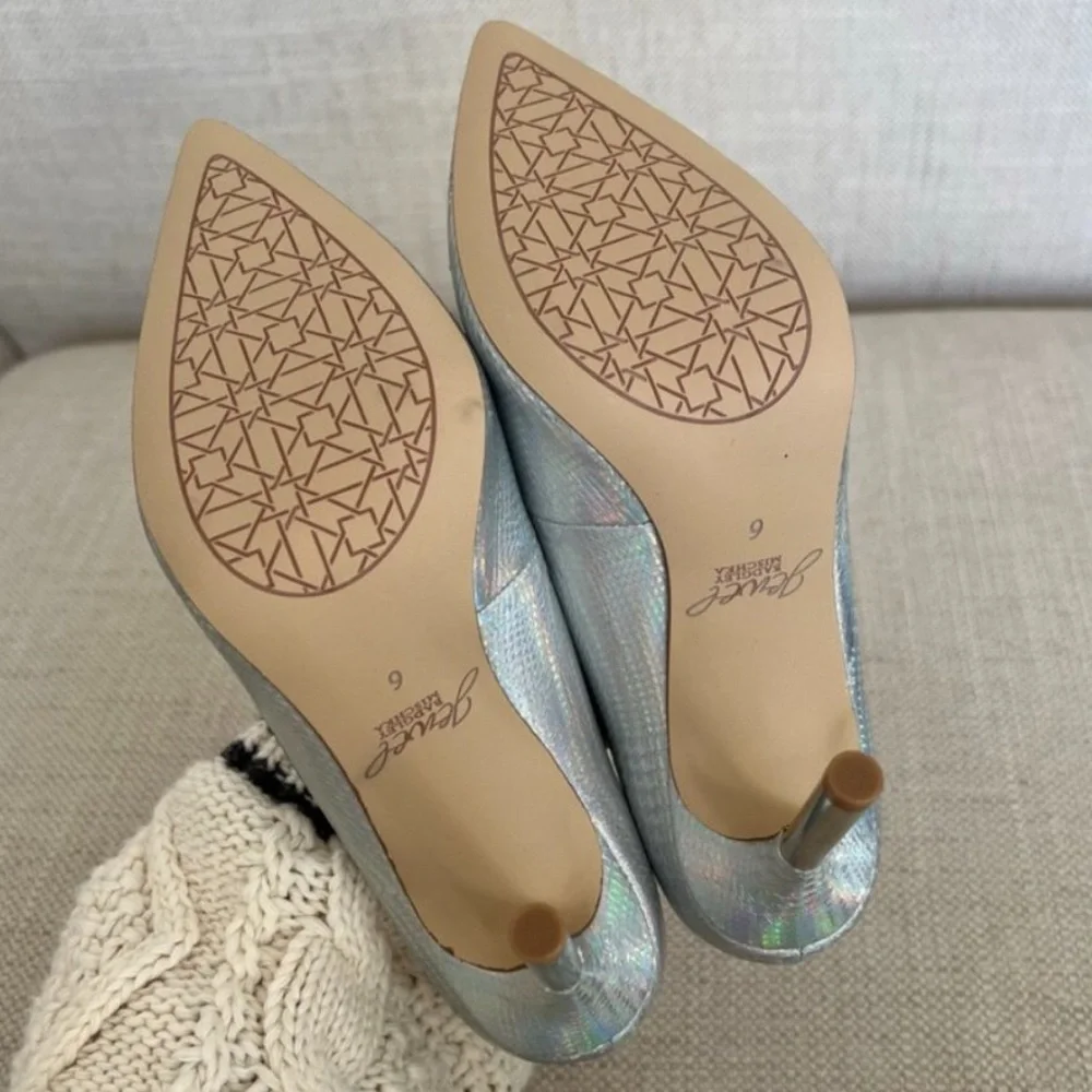 Badgley Mischka Jewel Riley Iridescent High Heels Pumps Size: 6 - Picture 5 of 14